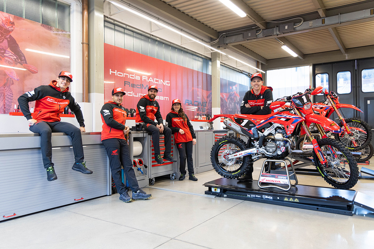 Holcombe heads five-rider Honda RedMoto squad for 2024 season