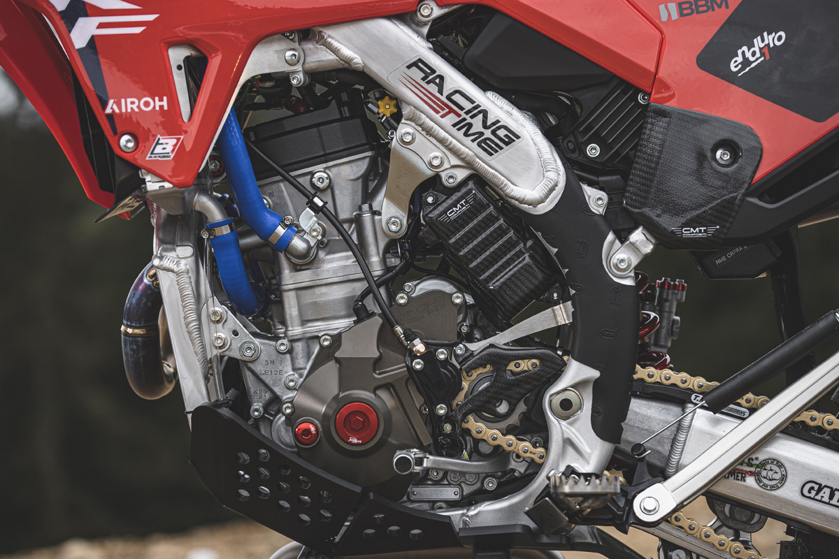 steve_holcombe_honda-red-moto-2024_1485