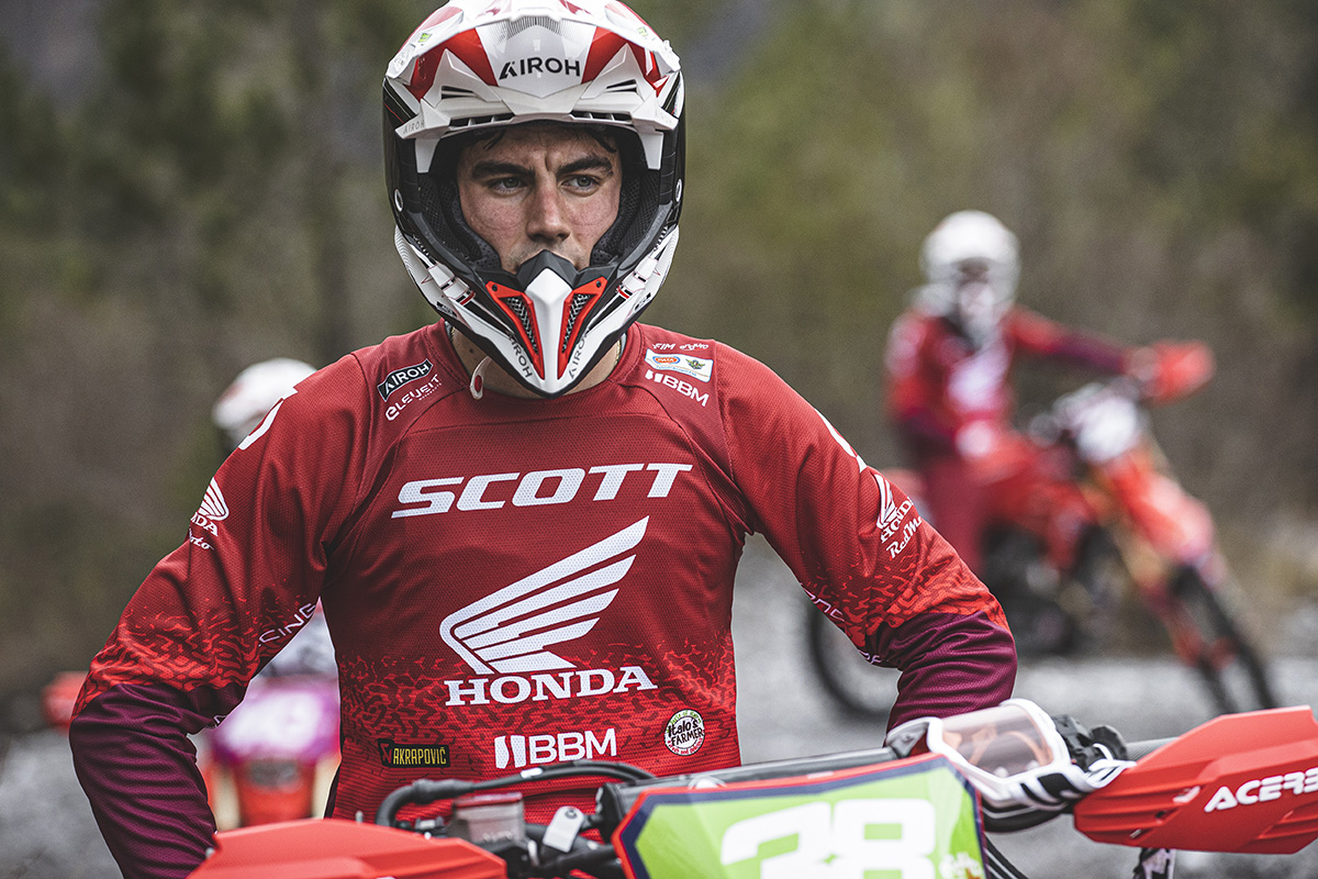 manolo-morettini_honda-red-moto-2024_3049