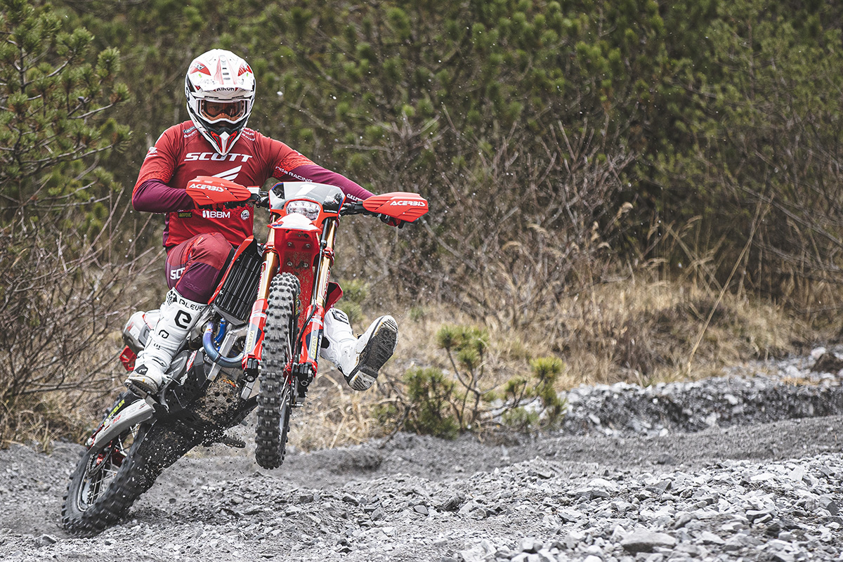 steve_holcombe_action_honda-red-moto-2024_0287