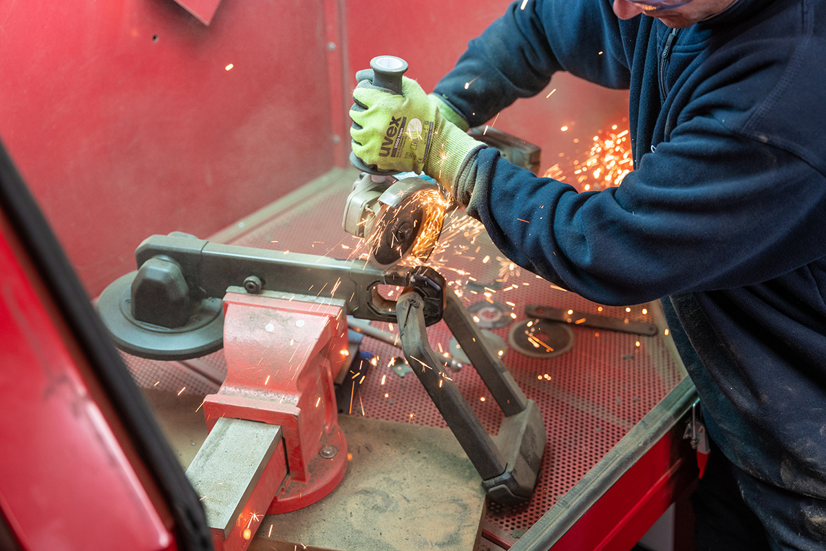 Taking security seriously: Hiplok Anti-Angle Grinder ground anchor and u-lock
