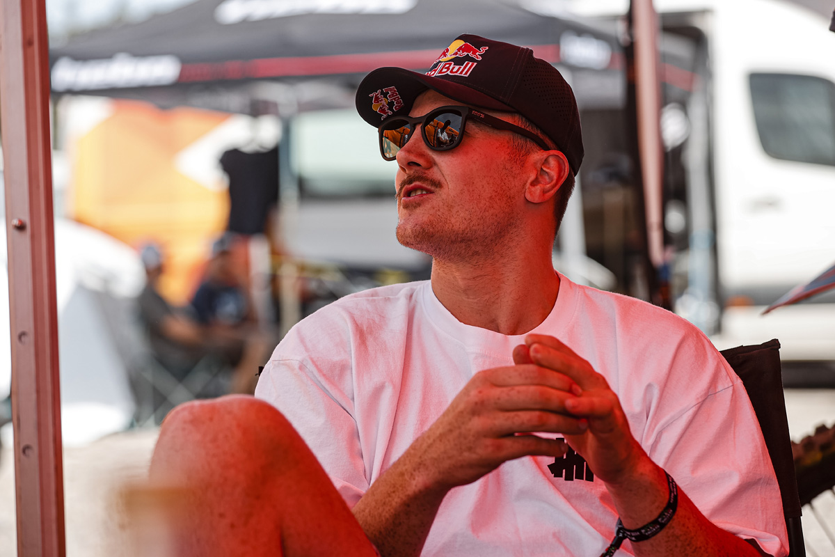 billy_bolt_enduro21_paddock_spy_valleys_hard_enduro