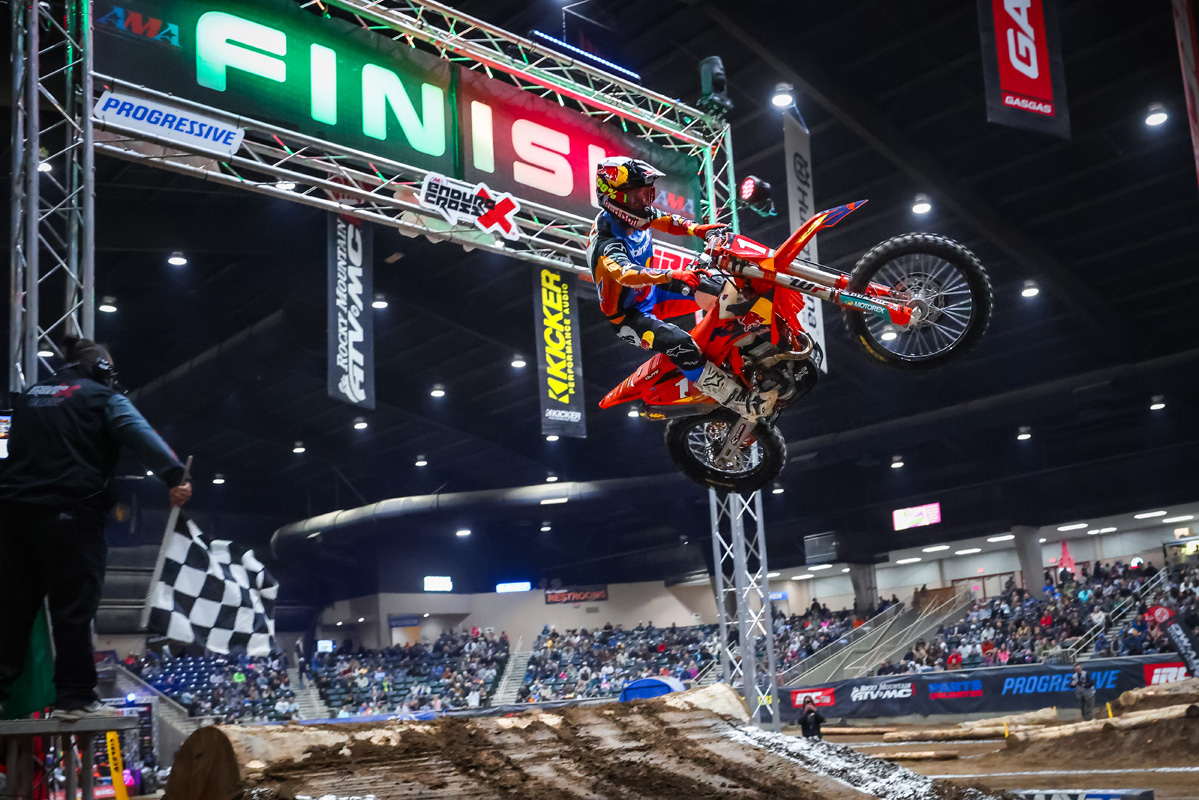 EnduroCross: Hart Closes in on title with Rnd 5 win