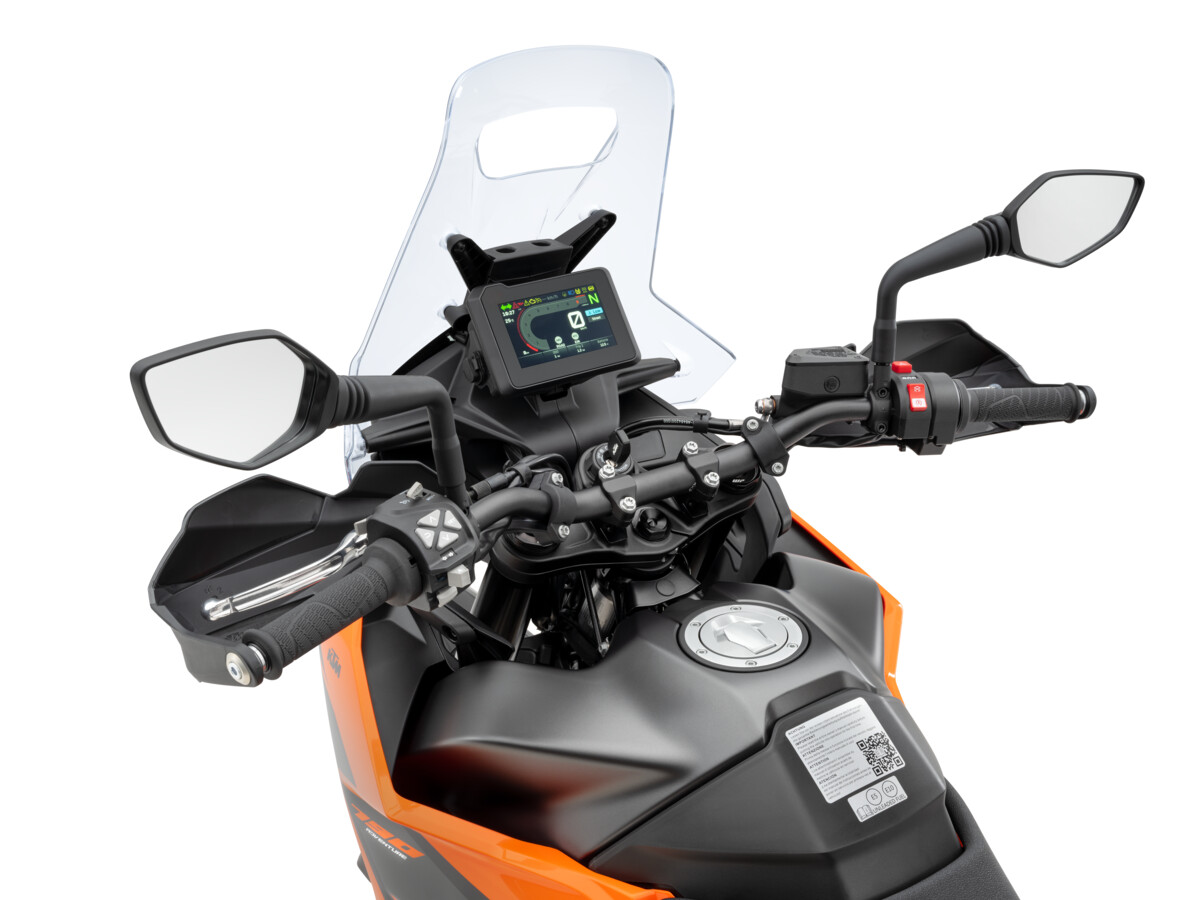 617134_my25_ktm_790_adv_orange_ktm-790-adventure_studio-1200x90_p60978