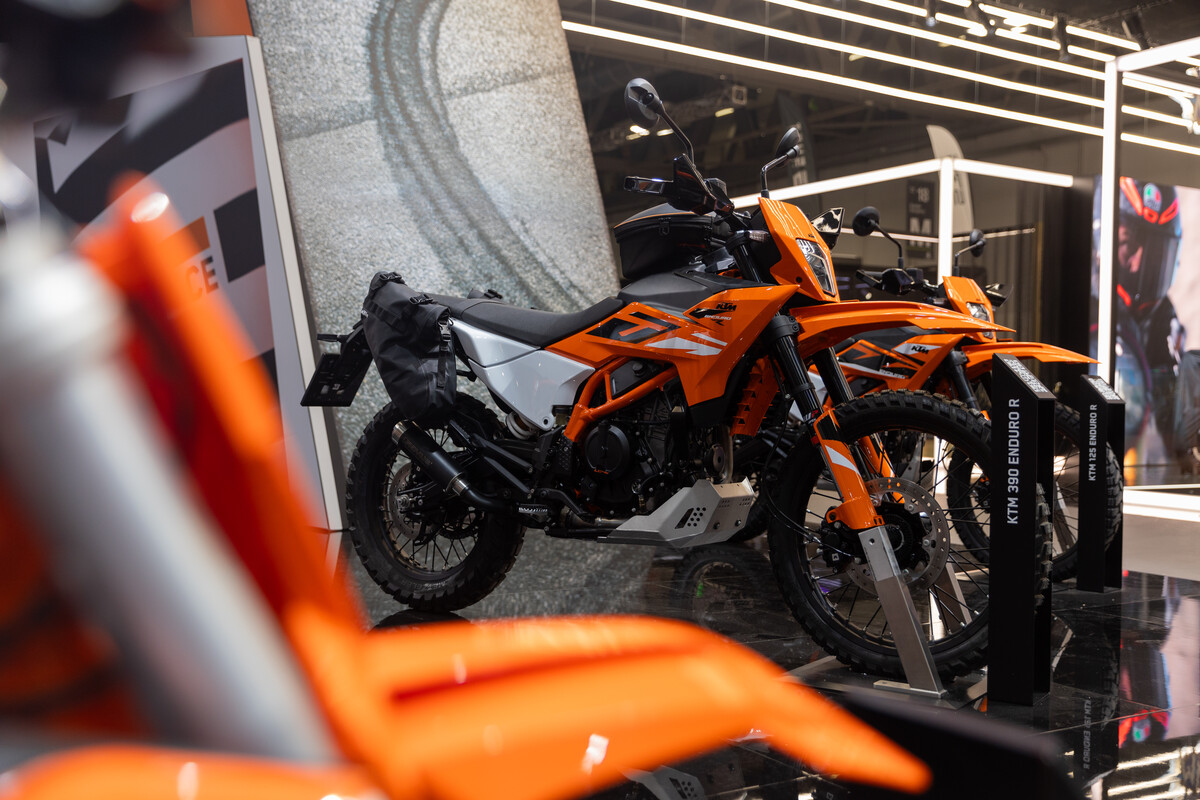 654105_my25_ktm_390-enduro-r_eicma_2025-ktm-390-enduro-r