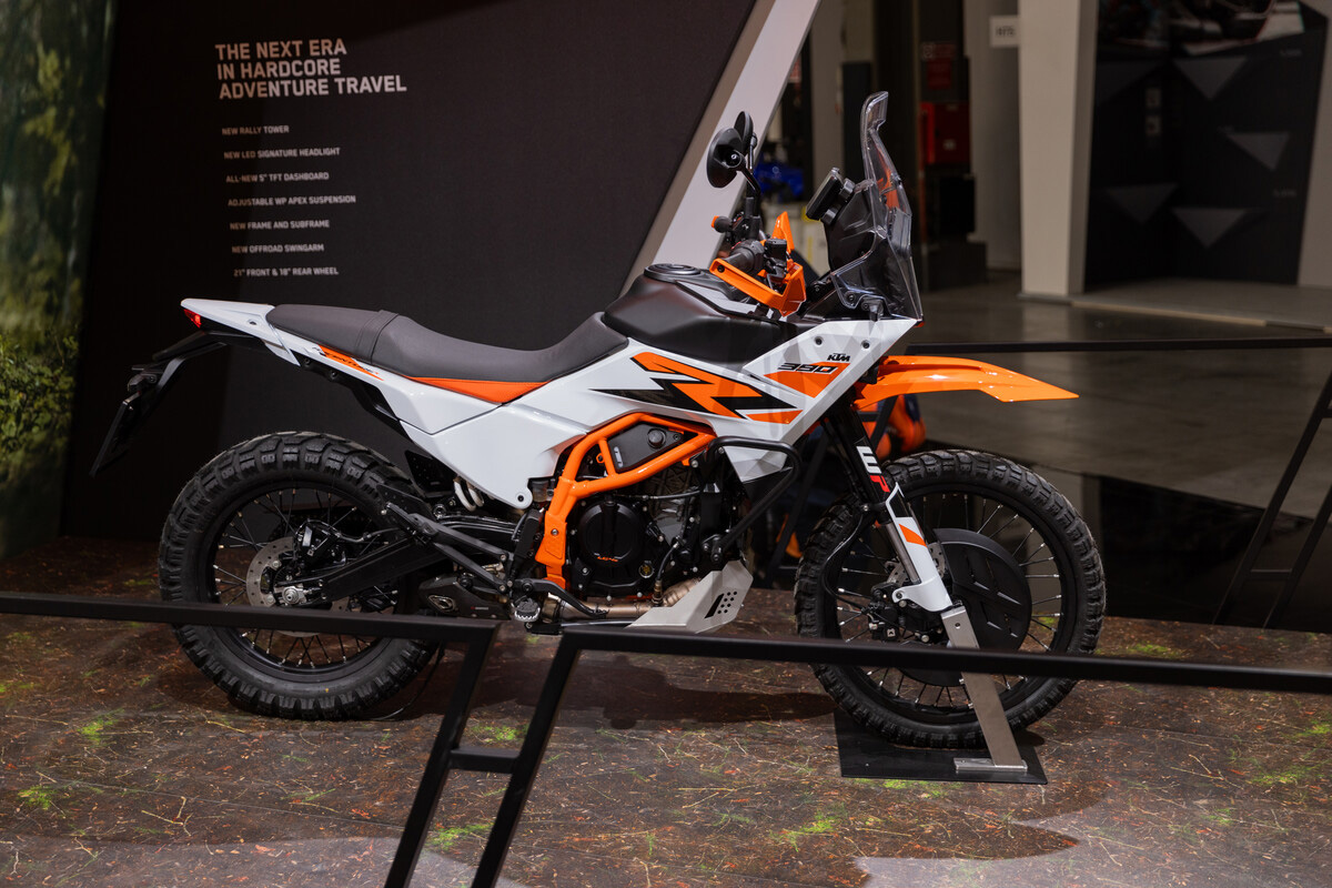 First look: KTM tease new 390 Adventure R and Enduro R models