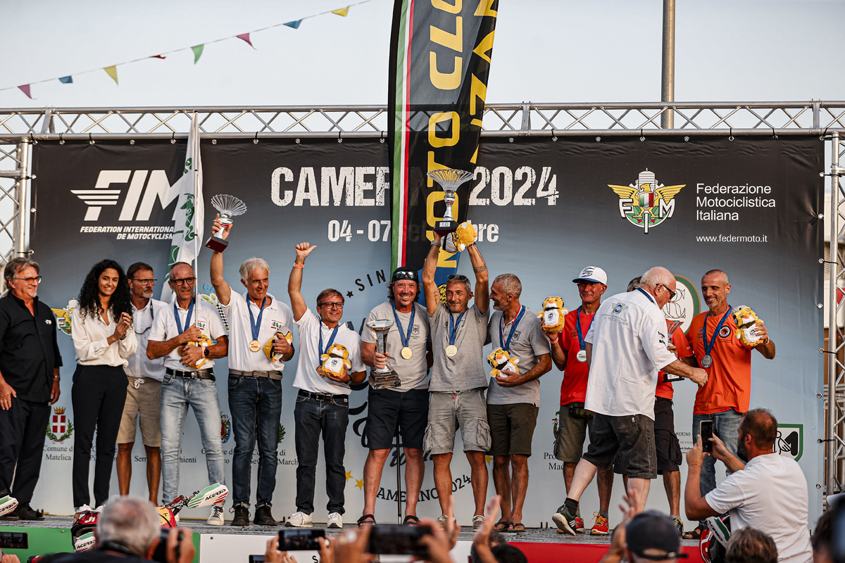 silver-vase_fim-vintage-enduro-trophy-2024_15252