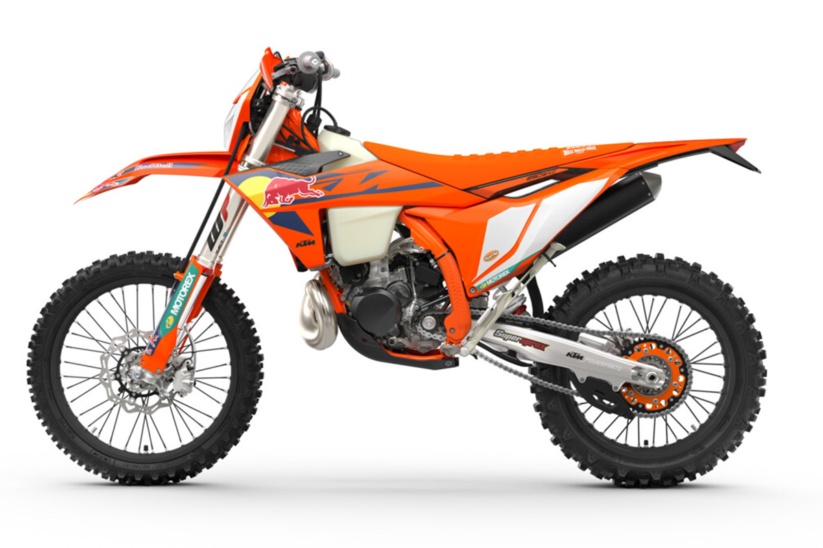 624648_my25-ktm-250-exc-champion-edition-90-left_champion-editi_p26737