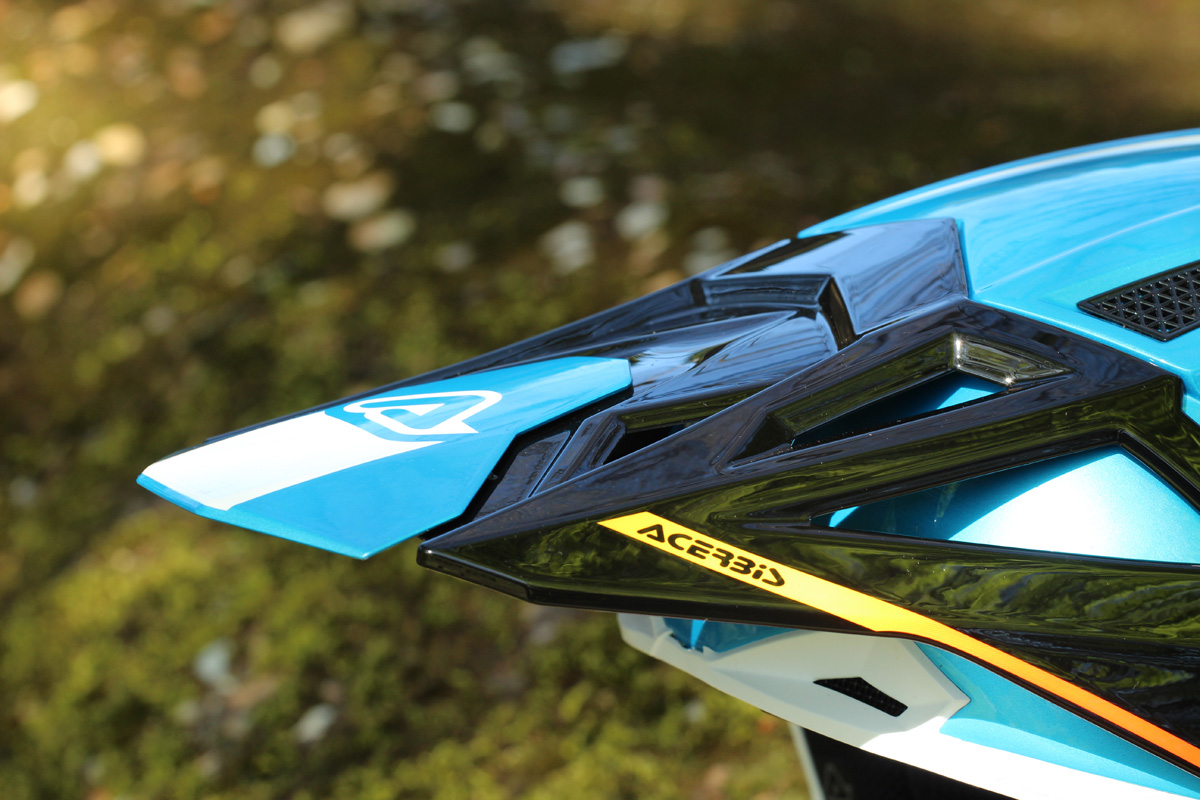 acerbis_t711_off-road_helmet_img_3927