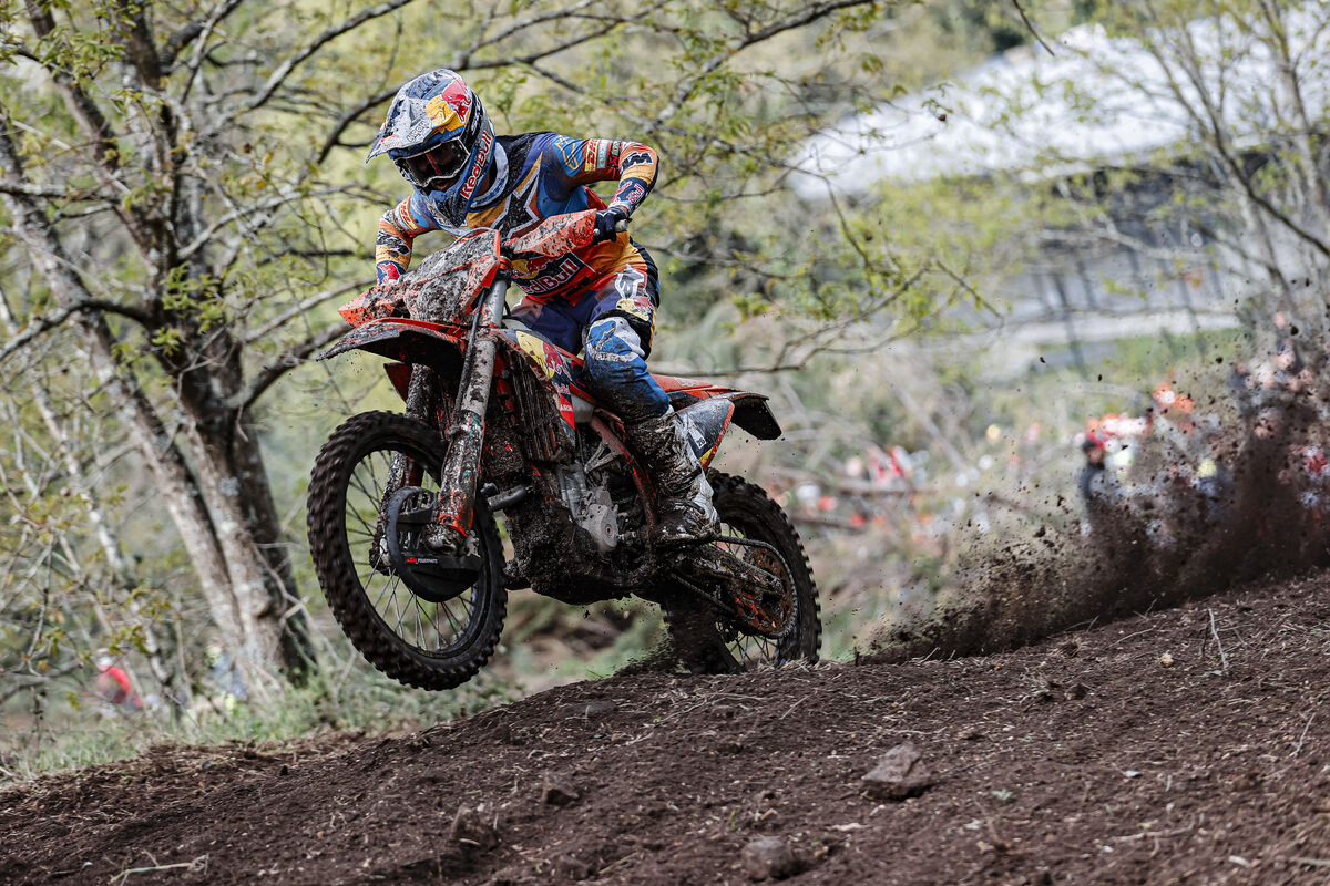 2025 EnduroGP of Portugal Results: Super-competitive day 1 – Garcia on top