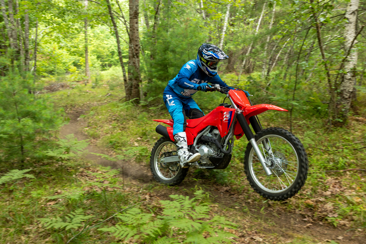 26-honda-crf300f_action-6