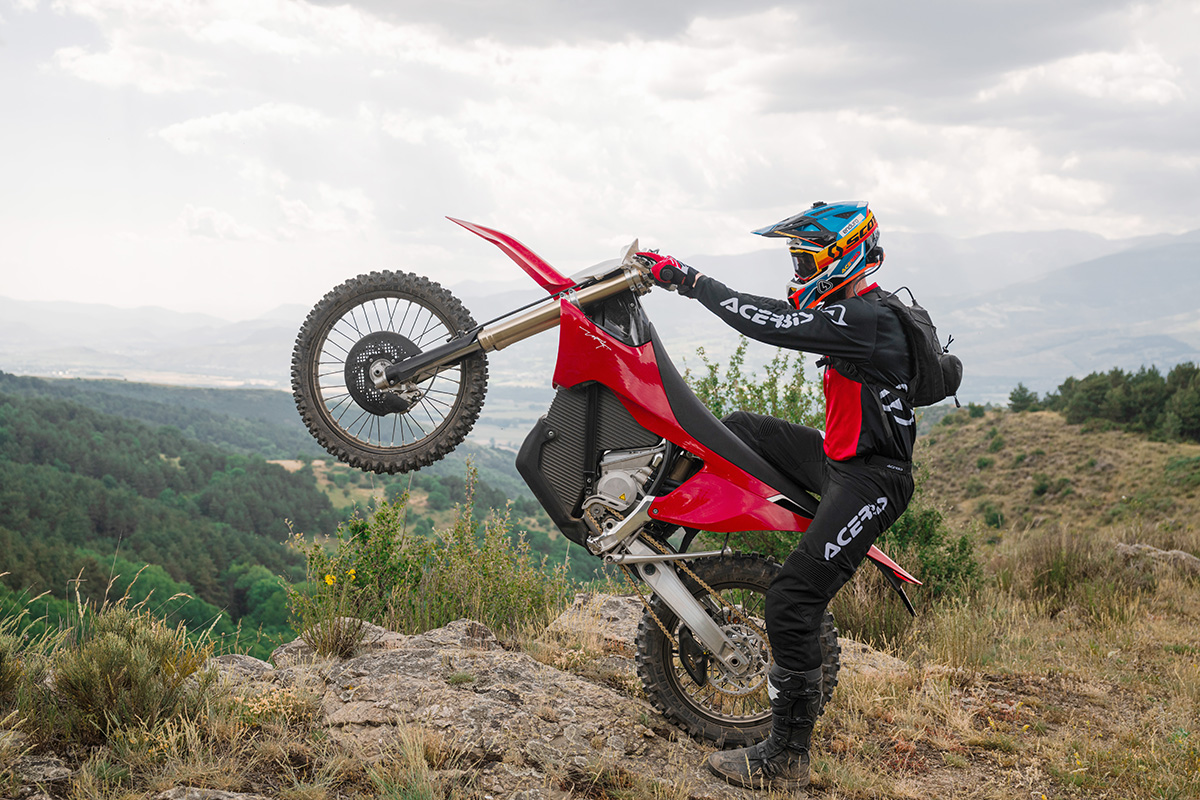 enduro21_stark_varg_ex_tested_pyrenees