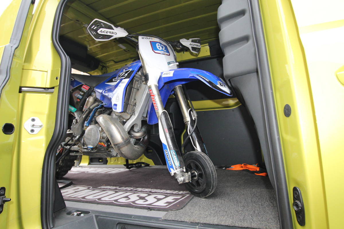 x-grip_space_saver_wheel_enduro21_img_4364