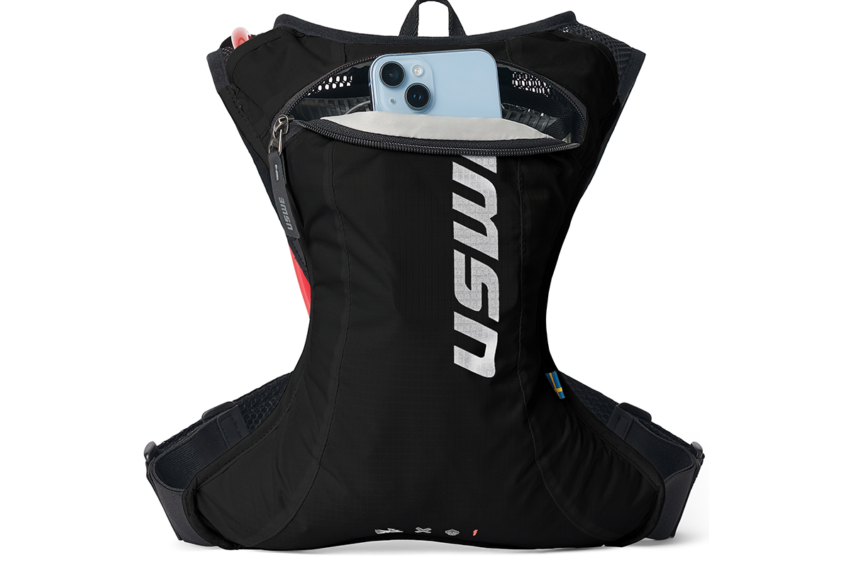 race-2_0-black-003