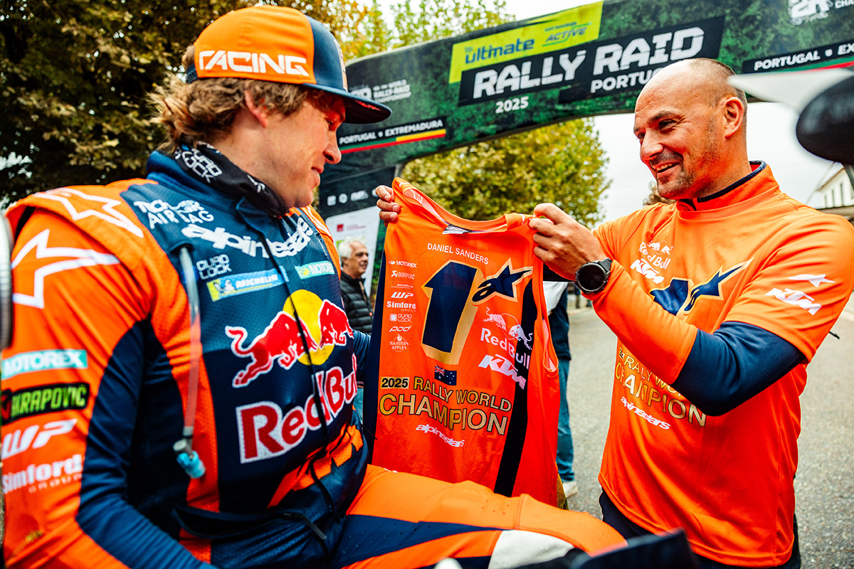 Daniel Sanders Crowned 2025 FIM World Rally-Raid Champion