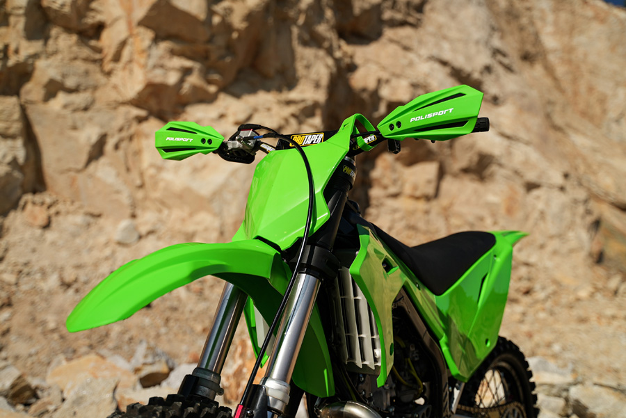 polisport_kawasaki_two-stroke_restyling_kit_dsc08828