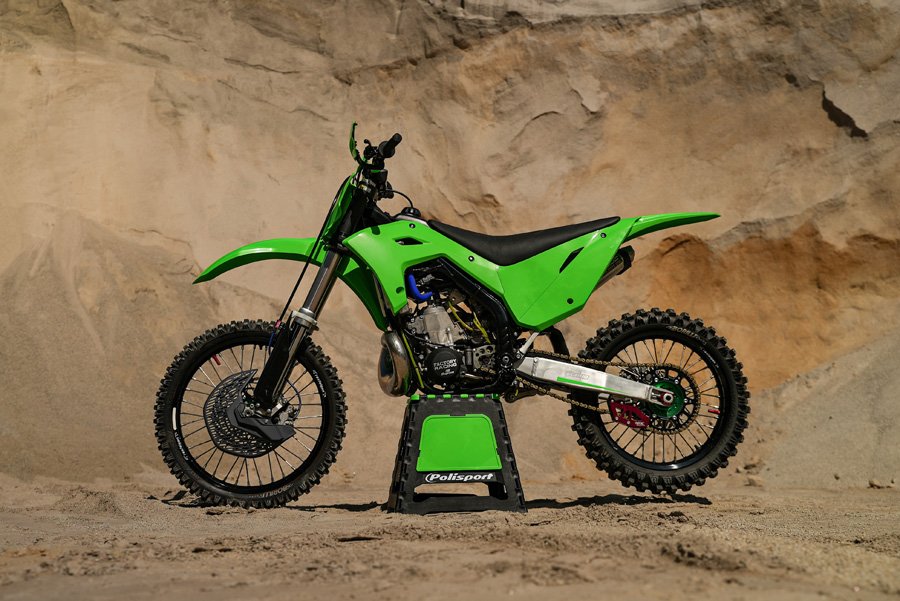 First look: Polisport’s new Restyling Kit for Kawasaki KX 125/250 (2003–2008)