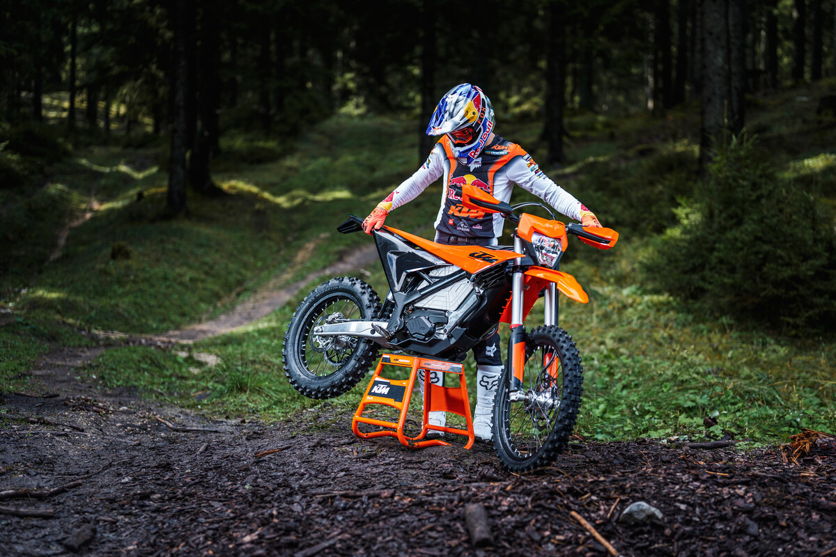 636119_my27-ktm-freeride-e-details-_-parts_statics