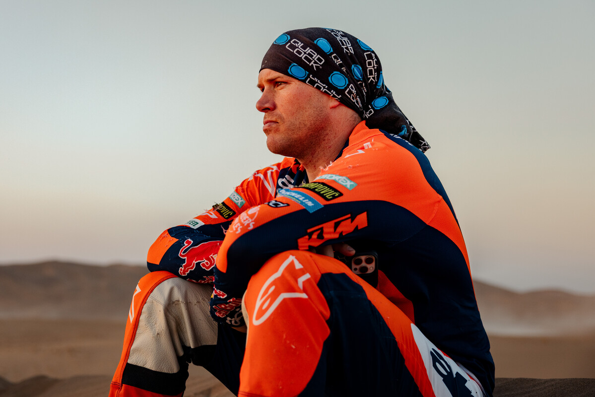 Red Bull KTM's Daniel Sanders Crashes out of Dakar Race Lead