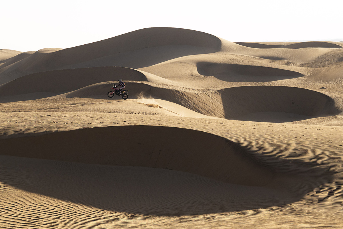 dakar_2026_stage_9_20260113dak1017-a_s_o-charly-lopez